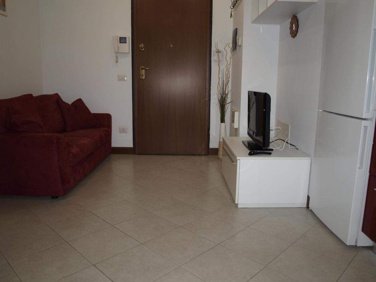 Graziosarisa Roma Apartment Lunghezza Luaran gambar